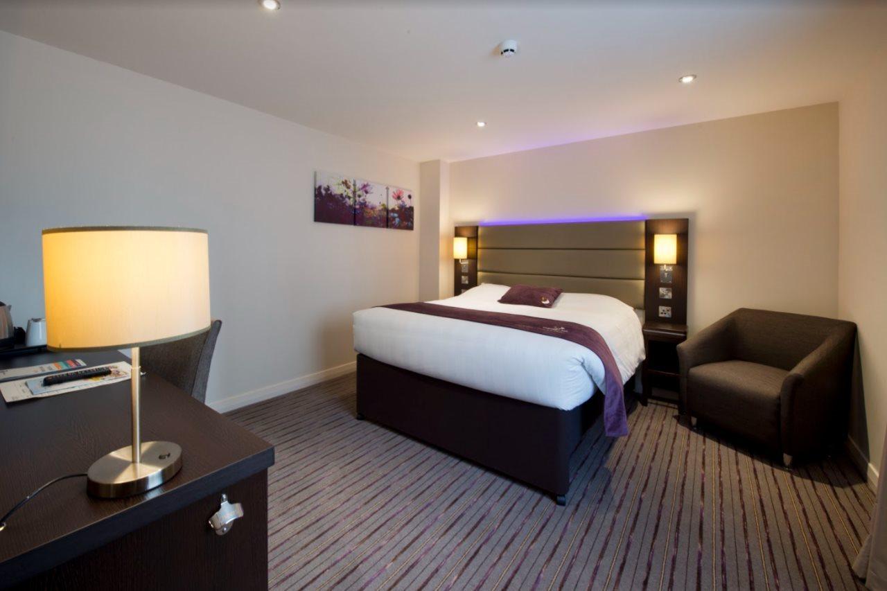 Premier Inn Leeds City Centre Exteriör bild